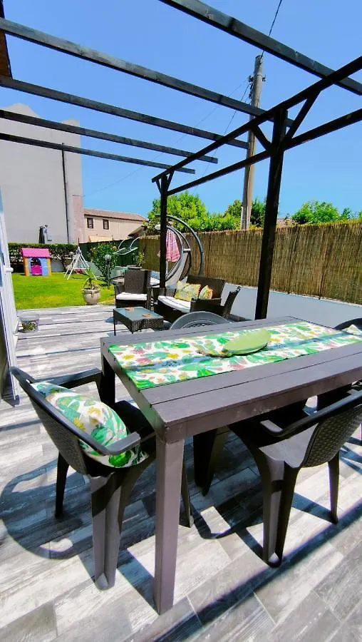 La Palma Villa Syracuse 0*,